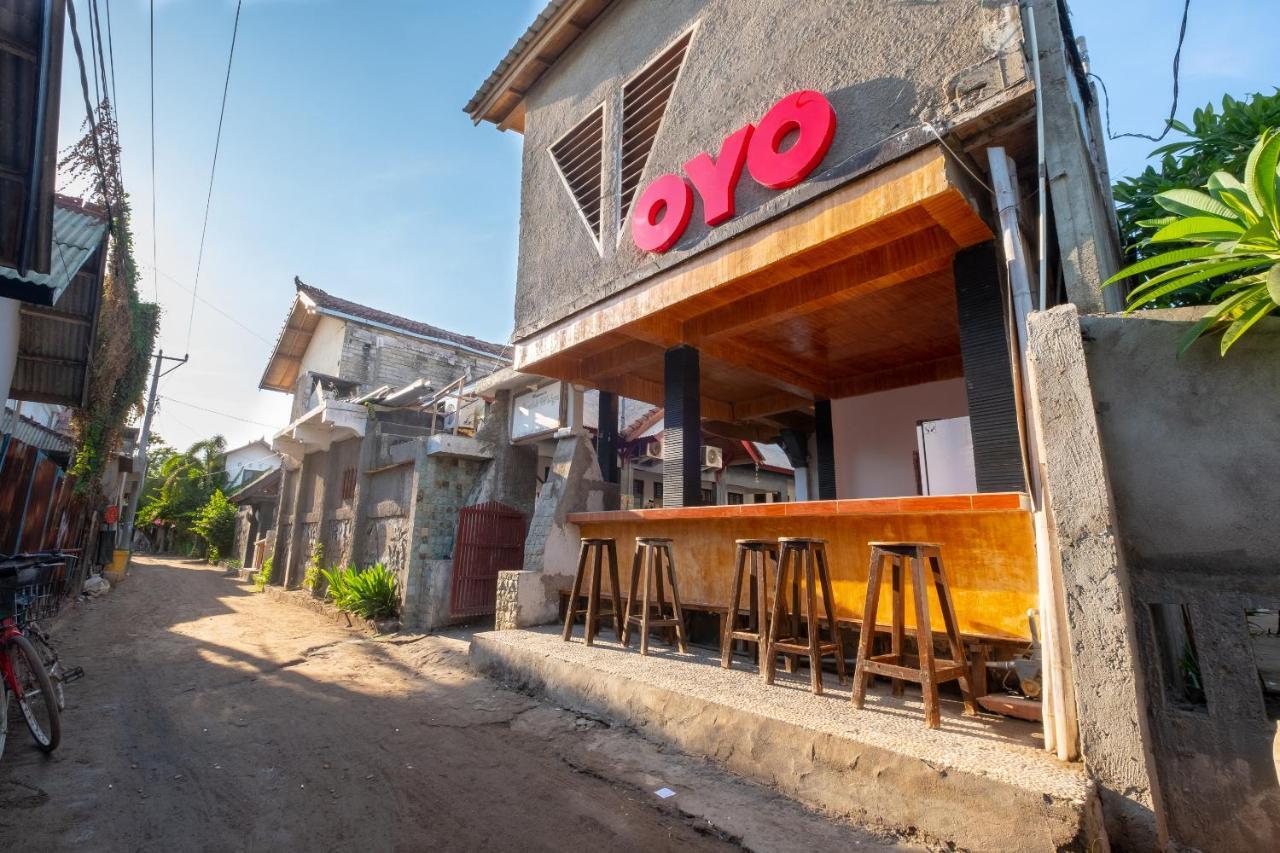 Oyo 1991 Pondok Wahyu 吉利特拉旺安 外观 照片
